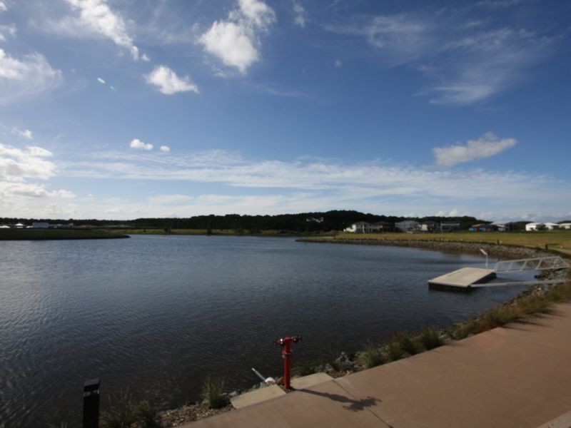 7 Galley Road, Hope Island QLD 4212