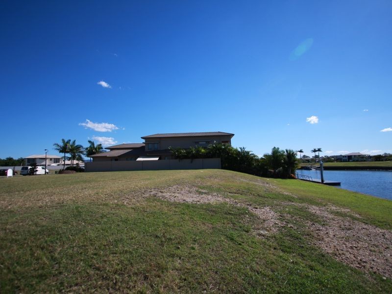 Hope Island QLD 4212