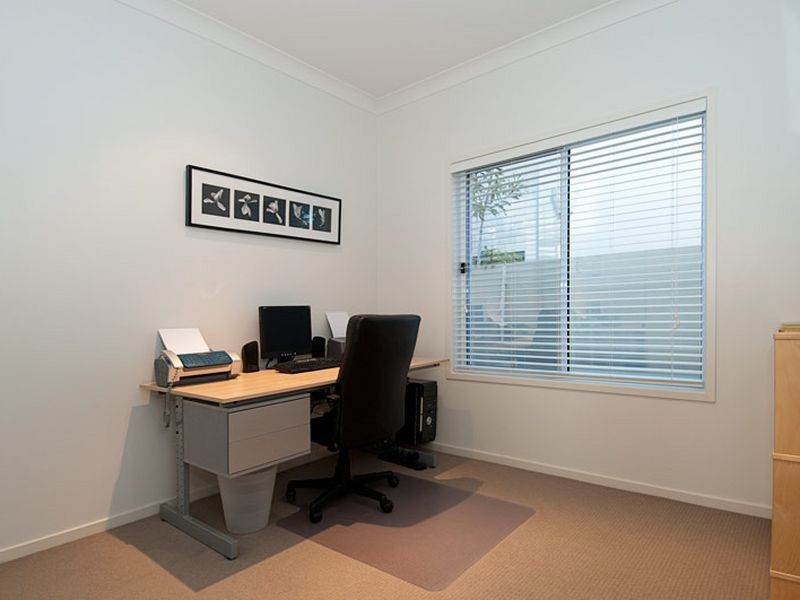 3 Onshore Place, Helensvale QLD 4212