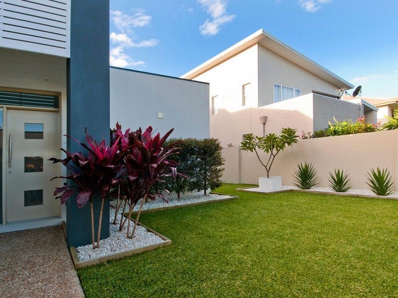 3 Onshore Place, Helensvale QLD 4212