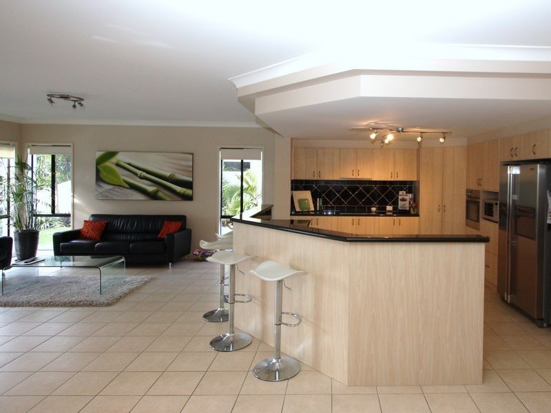 51 The Sovereign Mile, Sovereign Islands QLD 4216