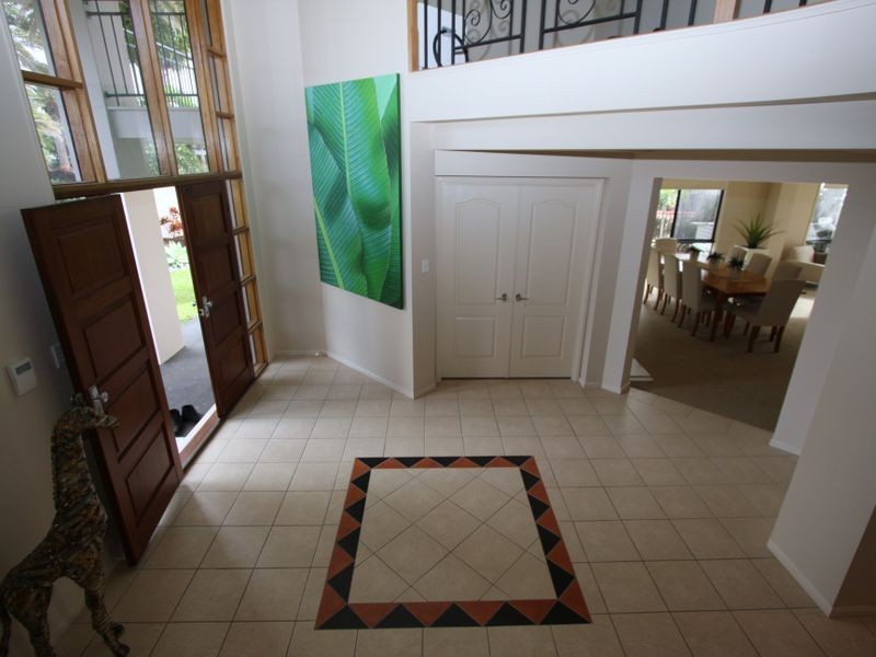 51 The Sovereign Mile, Sovereign Islands QLD 4216