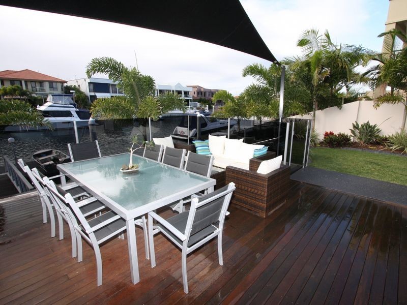 51 The Sovereign Mile, Sovereign Islands QLD 4216
