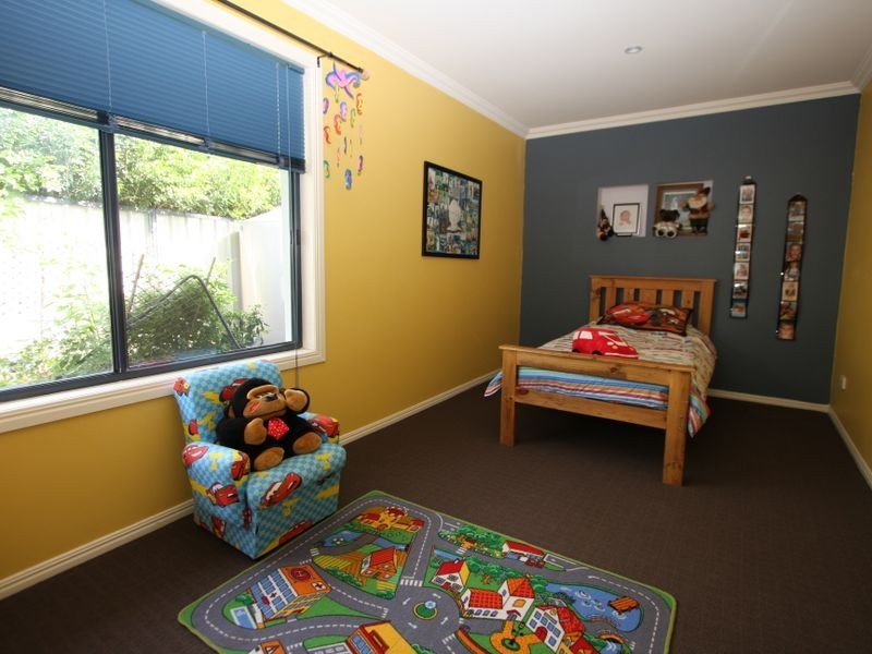 5 Namatjira Street, Paradise Point QLD 4216