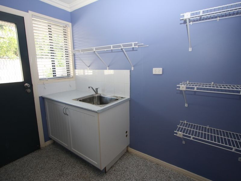 5 Namatjira Street, Paradise Point QLD 4216