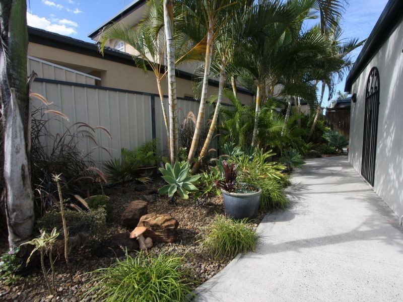 5 Namatjira Street, Paradise Point QLD 4216