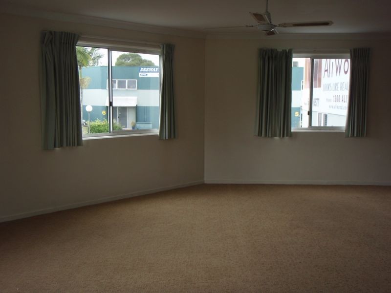 1a/9 Technology Drive, Arundel QLD 4214