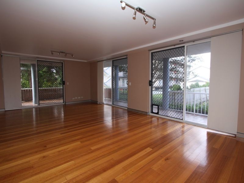 5/111 Frank Street, Labrador QLD 4215