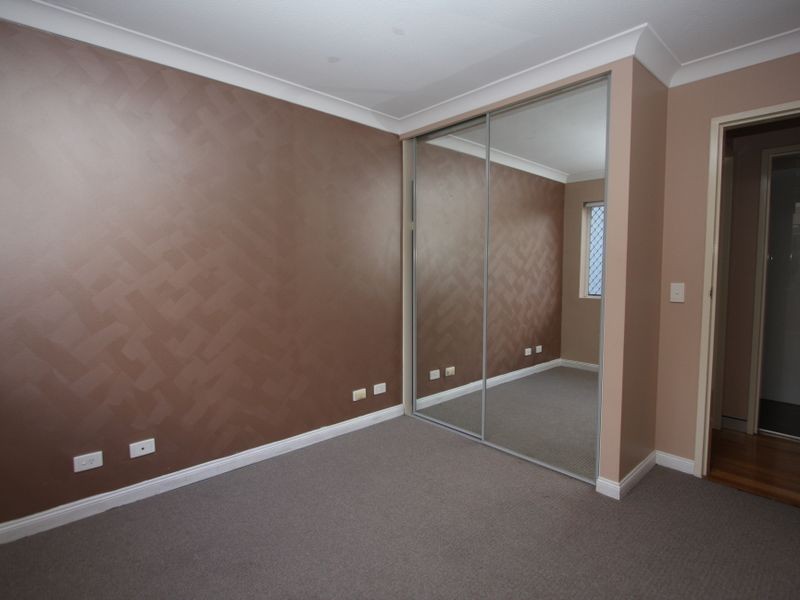 5/111 Frank Street, Labrador QLD 4215