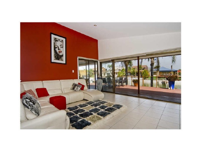 Paradise Point QLD 4216