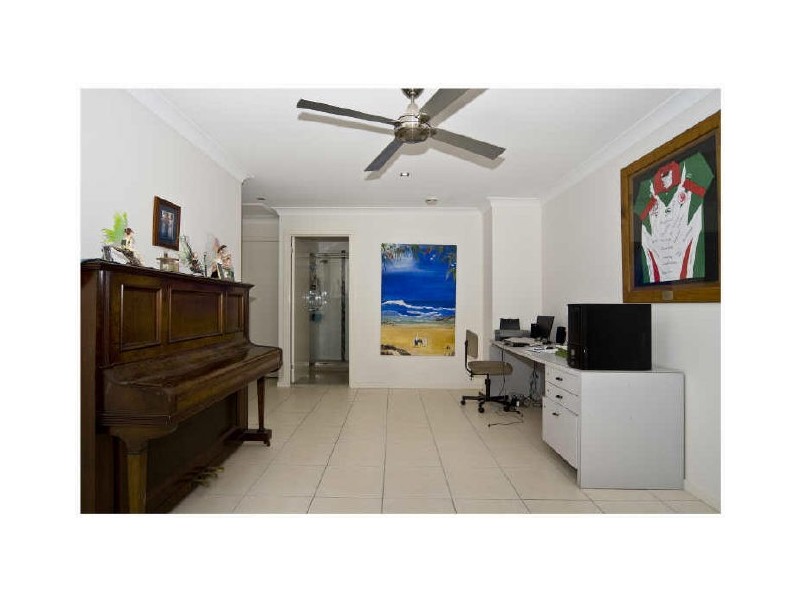 Paradise Point QLD 4216