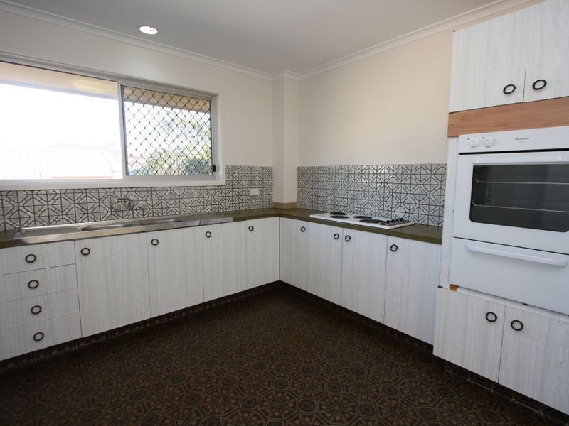 2/17 Teal Avenue, Paradise Point QLD 4216