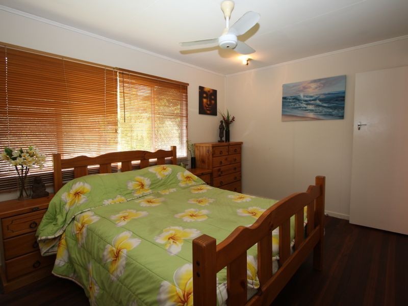 300 Bayview Street, Hollywell QLD 4216