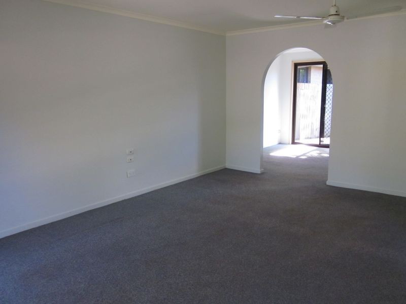 1/9 Eurimbula Court, Paradise Point QLD 4216