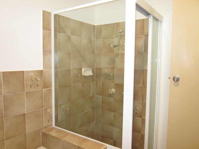 1/9 Eurimbula Court, Paradise Point QLD 4216