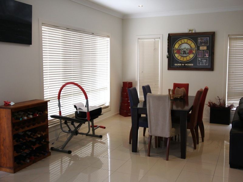 9 Galley Road, Hope Island QLD 4212