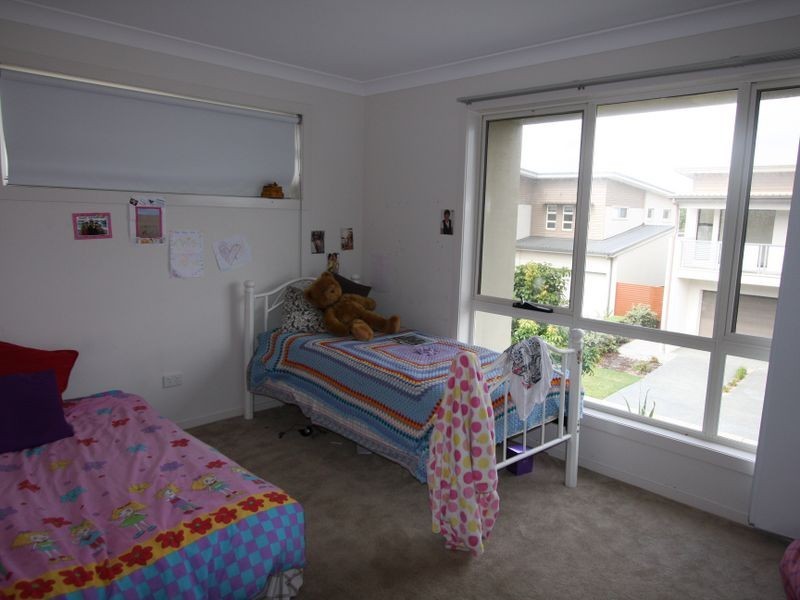 9 Galley Road, Hope Island QLD 4212