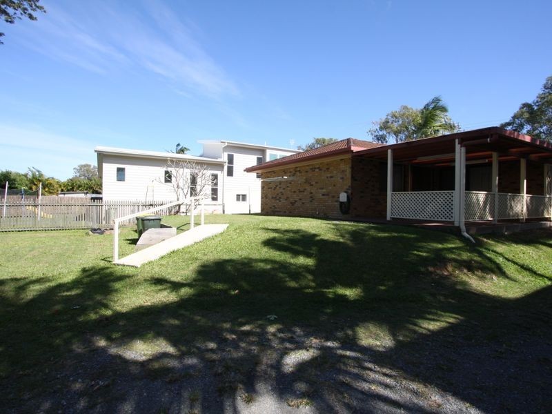 14 Crescent Avenue, Hope Island QLD 4212