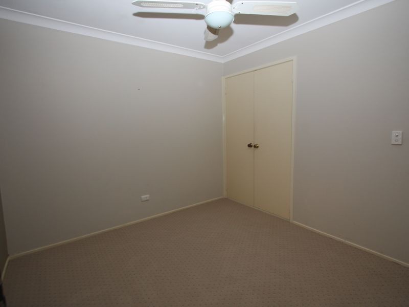 14 Crescent Avenue, Hope Island QLD 4212