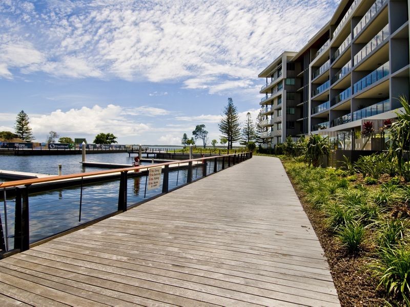 Hollywell QLD 4216