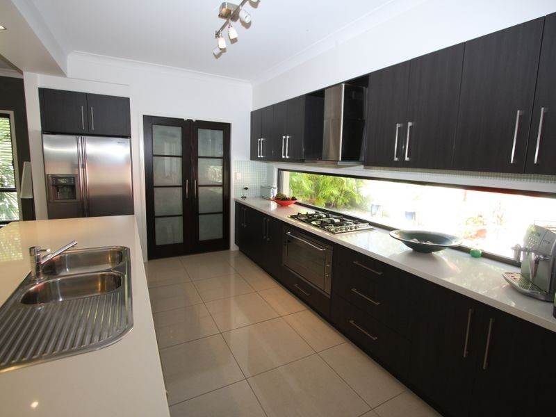 17 River Links Boulevarde, Helensvale QLD 4212