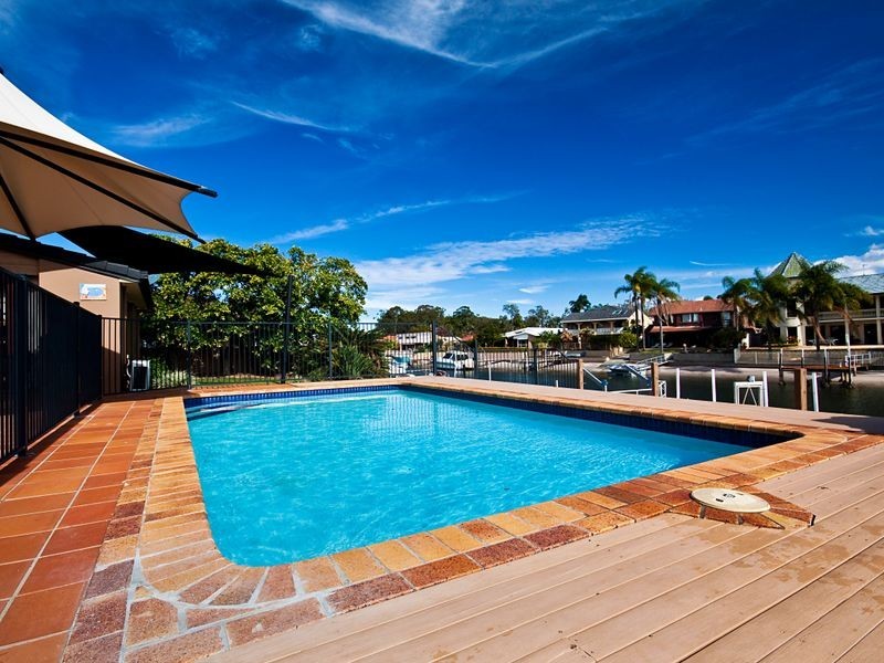 352 Bayview Street, Hollywell QLD 4216