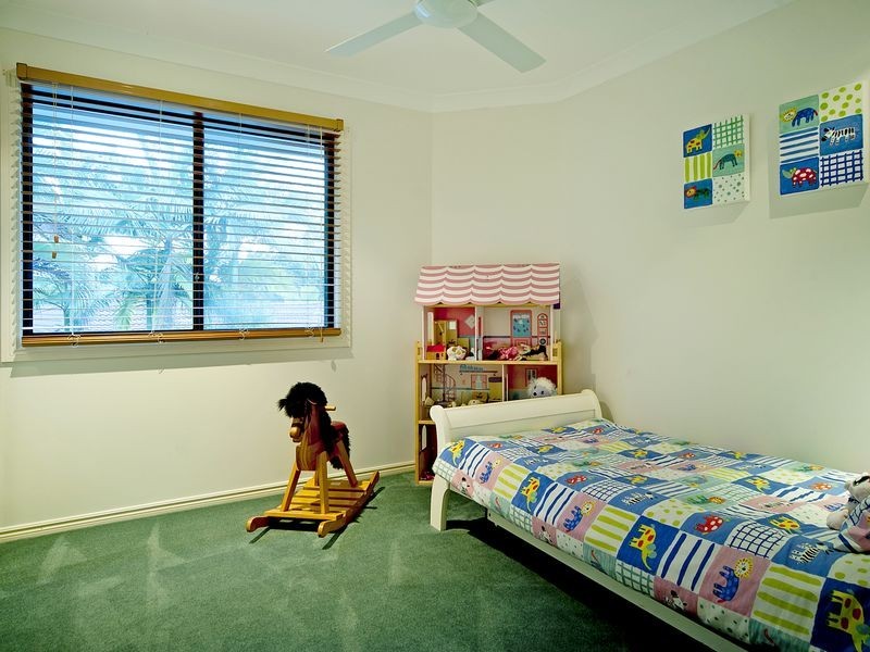 20 Arlene Park Terrace, Helensvale QLD 4212