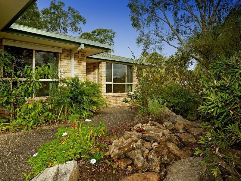 3 Eric Sykes Close, Parkwood QLD 4214