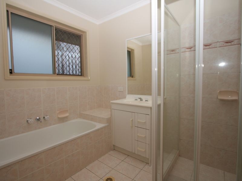 2 Rushworth Court, Arundel QLD 4214