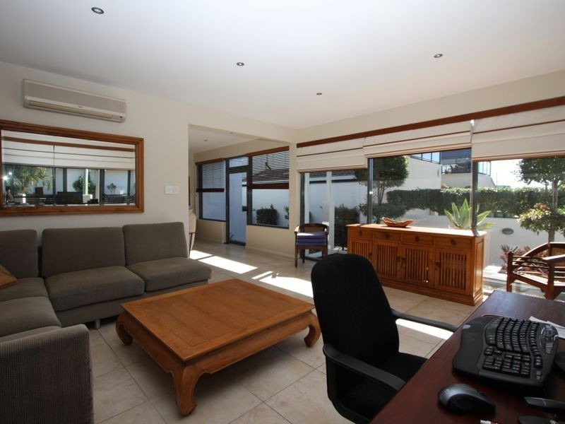 2/146 The Esplanade, Paradise Point QLD 4216