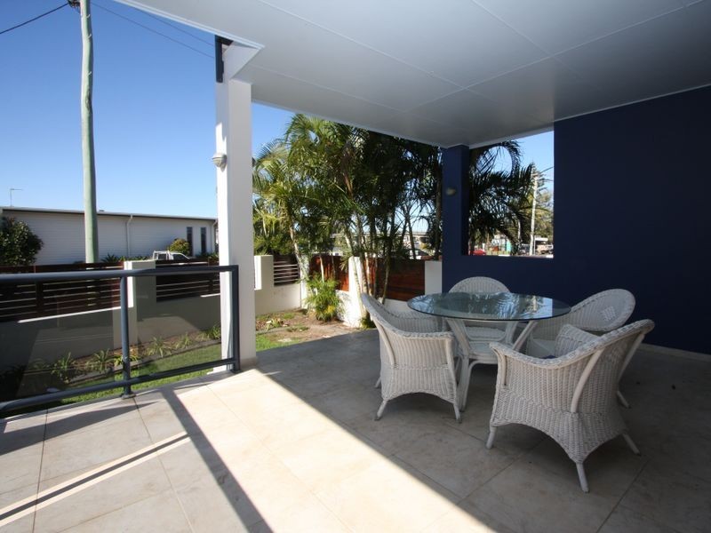2/146 The Esplanade, Paradise Point QLD 4216