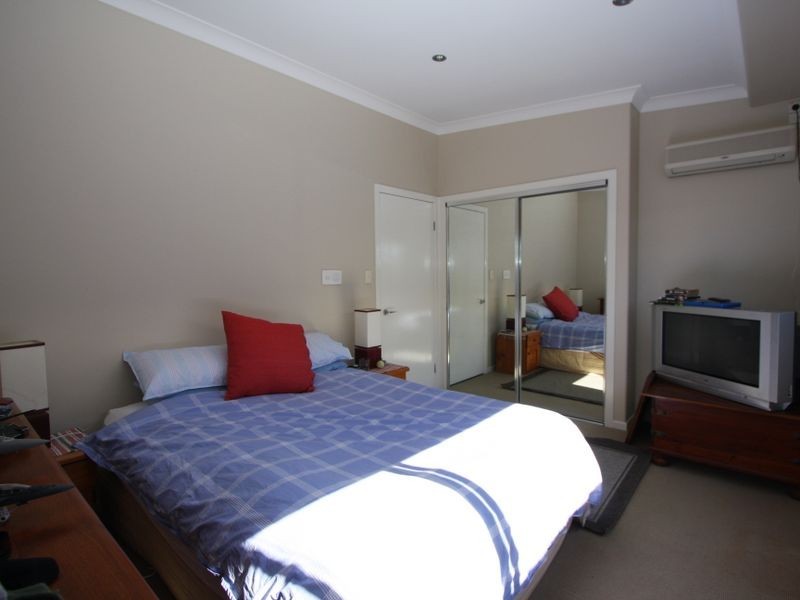 2/146 The Esplanade, Paradise Point QLD 4216