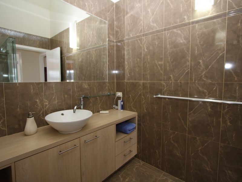 2/146 The Esplanade, Paradise Point QLD 4216
