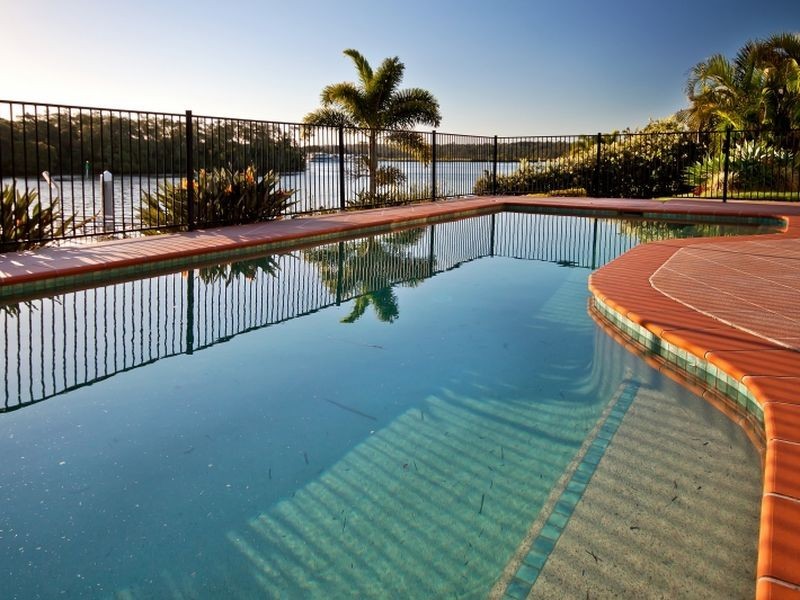 1675 Riverdale Drive, Hope Island QLD 4212