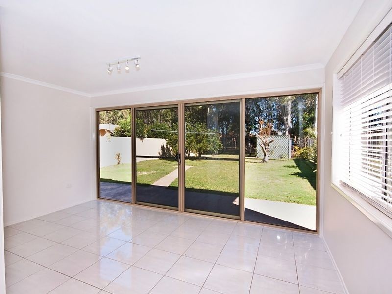 24 Tarni Street, Coombabah QLD 4216