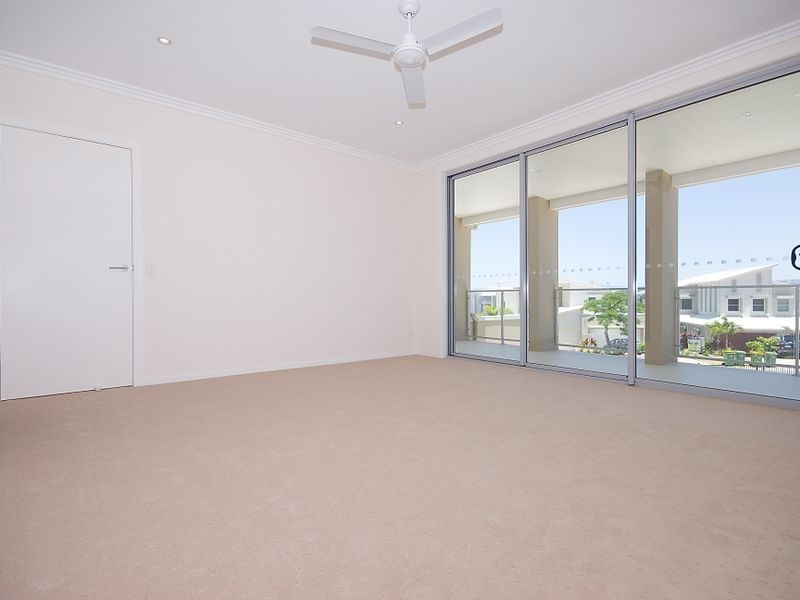 8012A Vista Drive Royal Pines, Benowa QLD 4217