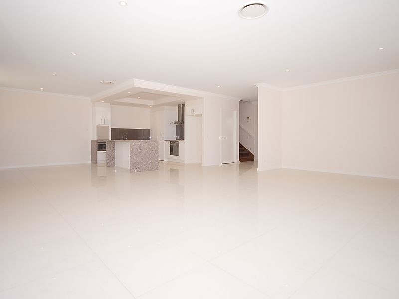 8012A Vista Drive Royal Pines, Benowa QLD 4217