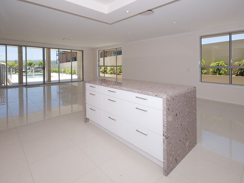 8012A Vista Drive Royal Pines, Benowa QLD 4217