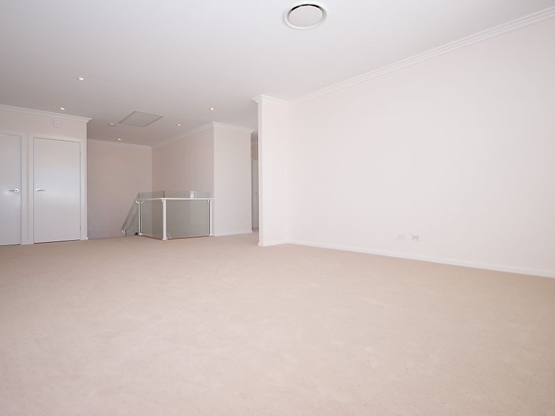 8012A Vista Drive Royal Pines, Benowa QLD 4217