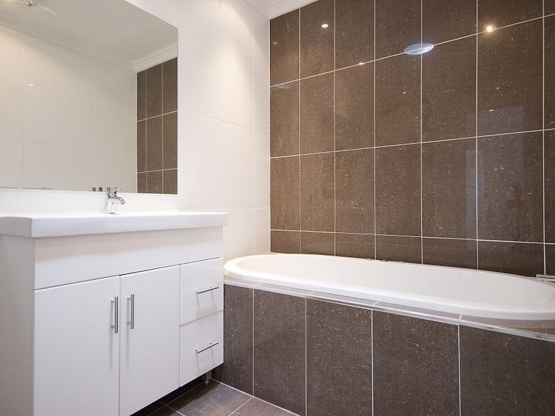 8012A Vista Drive Royal Pines, Benowa QLD 4217