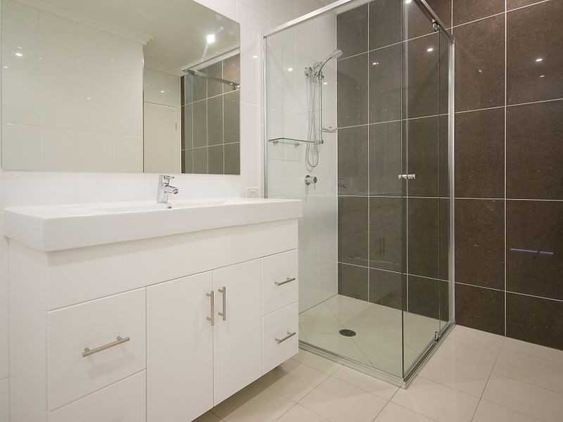 8012A Vista Drive Royal Pines, Benowa QLD 4217