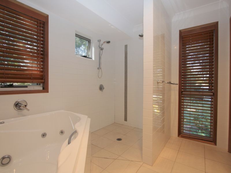 46 Buliti Street, Hope Island QLD 4212