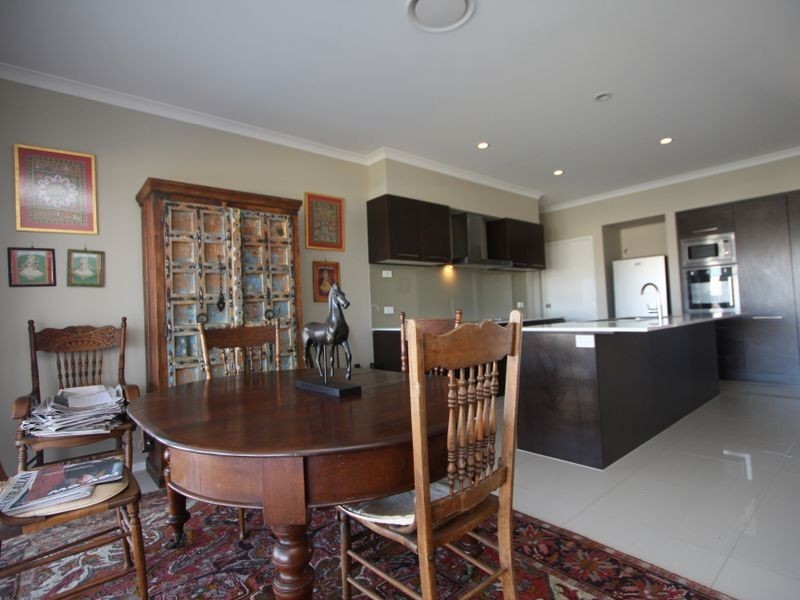 39 Harbourvue Court, Helensvale QLD 4212