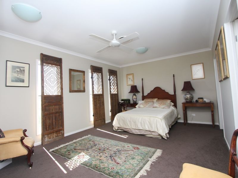 39 Harbourvue Court, Helensvale QLD 4212