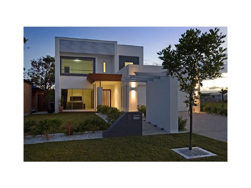 Hope Island QLD 4212