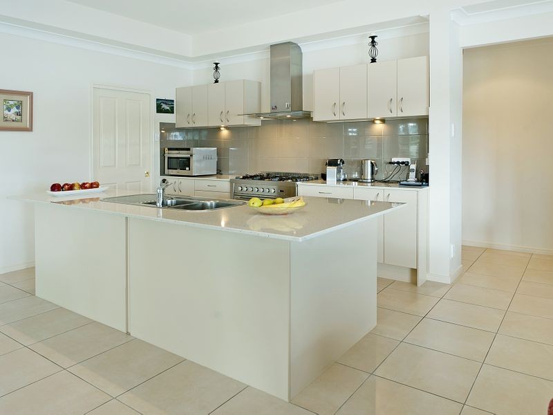 169 Lae Drive, Coombabah QLD 4216