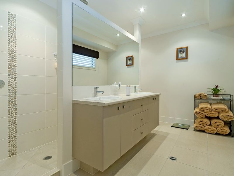 169 Lae Drive, Coombabah QLD 4216