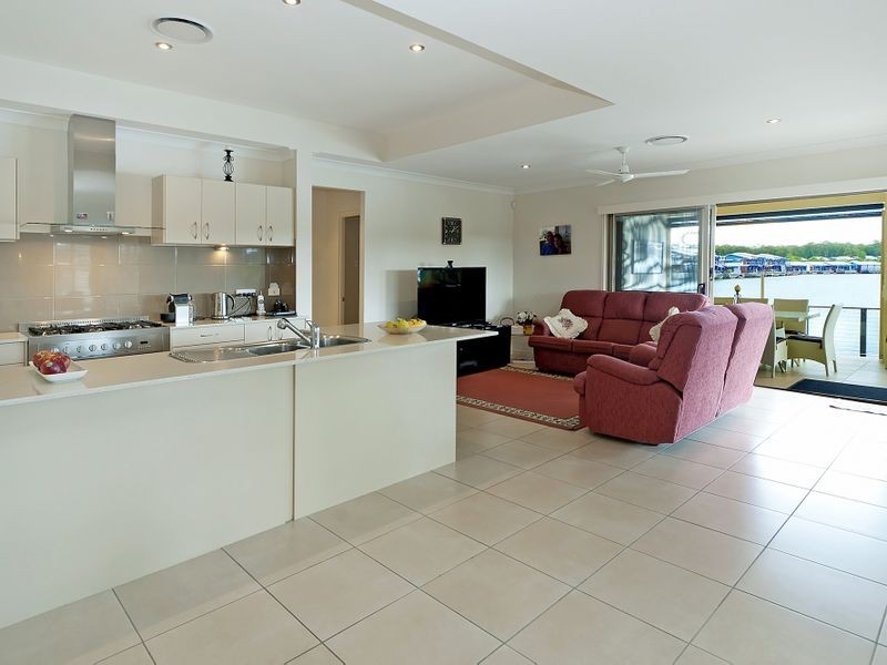 169 Lae Drive, Coombabah QLD 4216