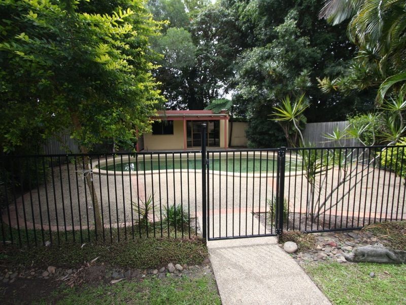 11 Nevenia Street, Labrador QLD 4215