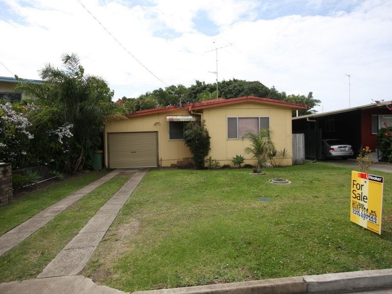 11 Nevenia Street, Labrador QLD 4215